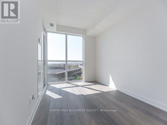521 - 5220 Dundas Street, Burlington, Ontario  L7L 0J4 - Photo 11 - W12471900