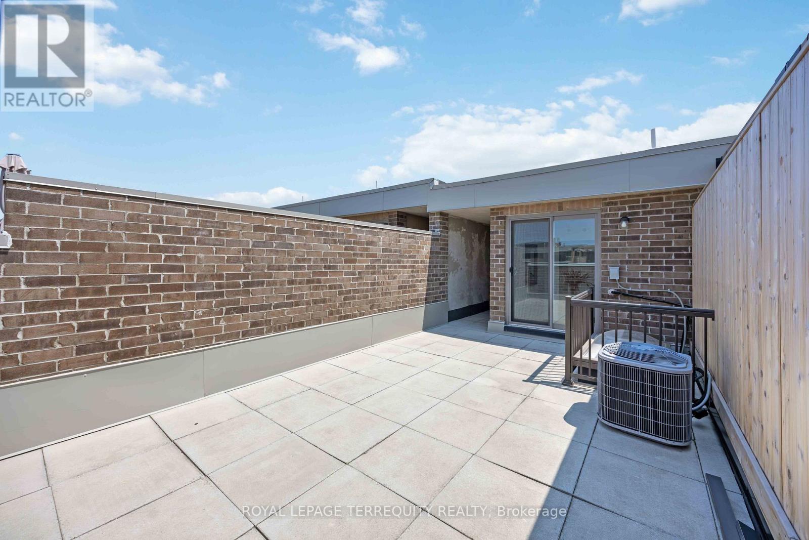 30 - 3 Elsie Lane, Toronto, Ontario  M6P 0B8 - Photo 34 - W12471921