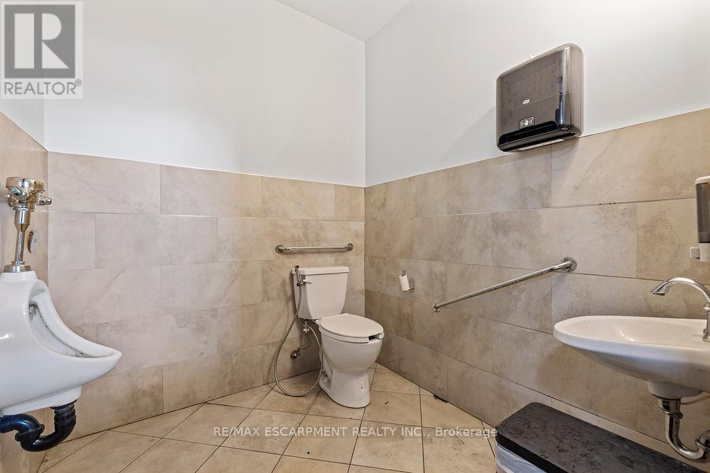 57 Steeles Avenue E, Milton, Ontario  L9T 1X9 - Photo 9 - W12471931