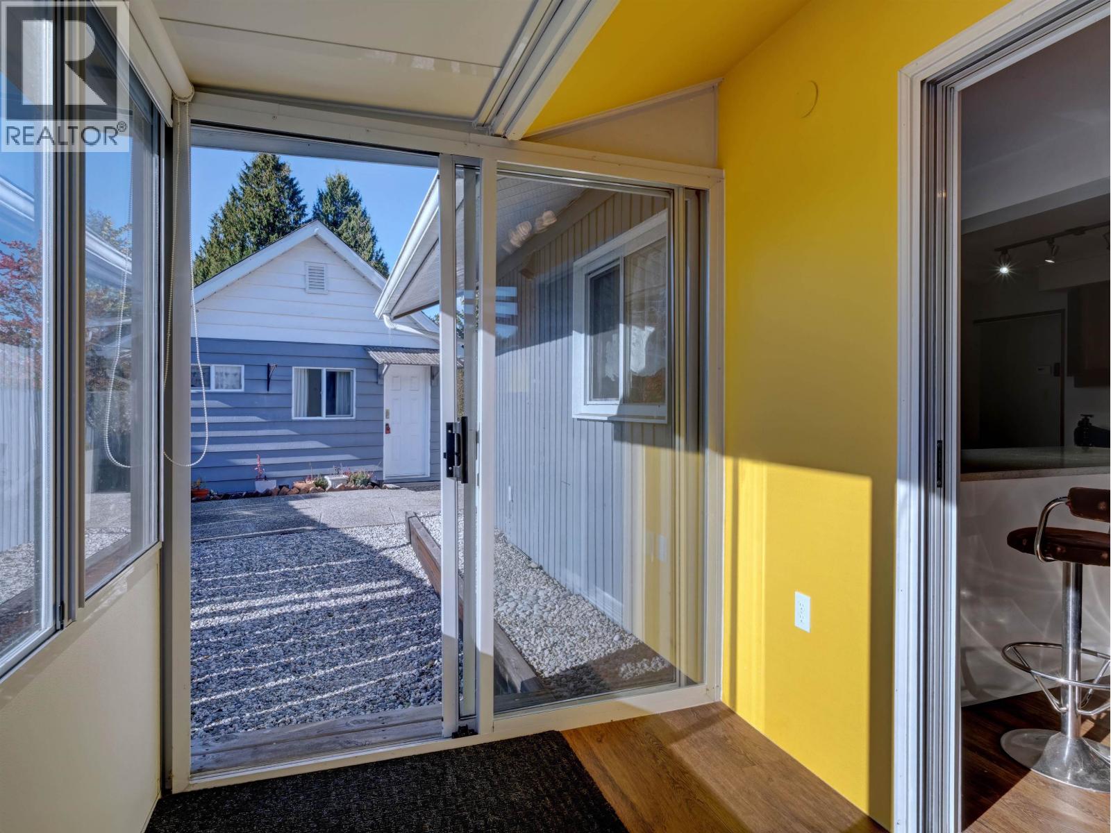 4657 Whitaker Road, Sechelt, British Columbia  V7Z 0E4 - Photo 22 - R3057193