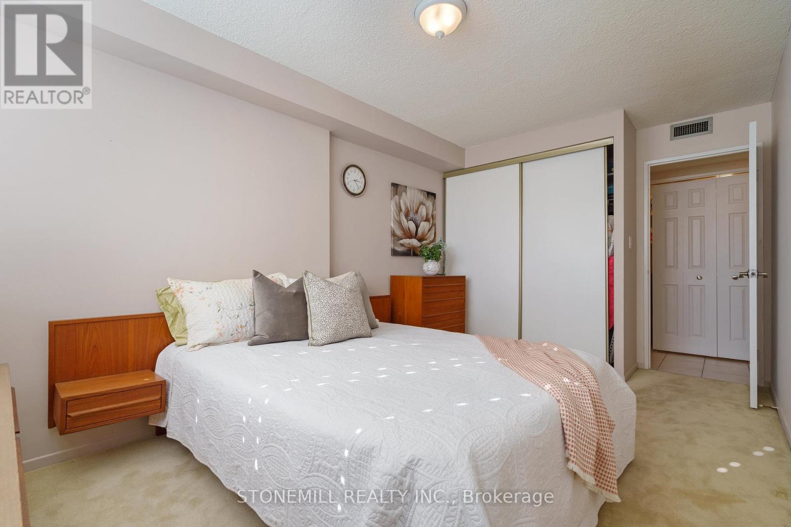 403 - 120 Duke Street, Hamilton, Ontario  L8P 4T1 - Photo 15 - X12471835