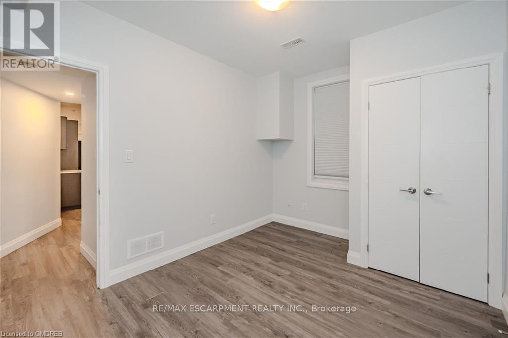 2 - 74 Cathcart Street, Hamilton, Ontario  L8R 1M5 - Photo 13 - X12471863