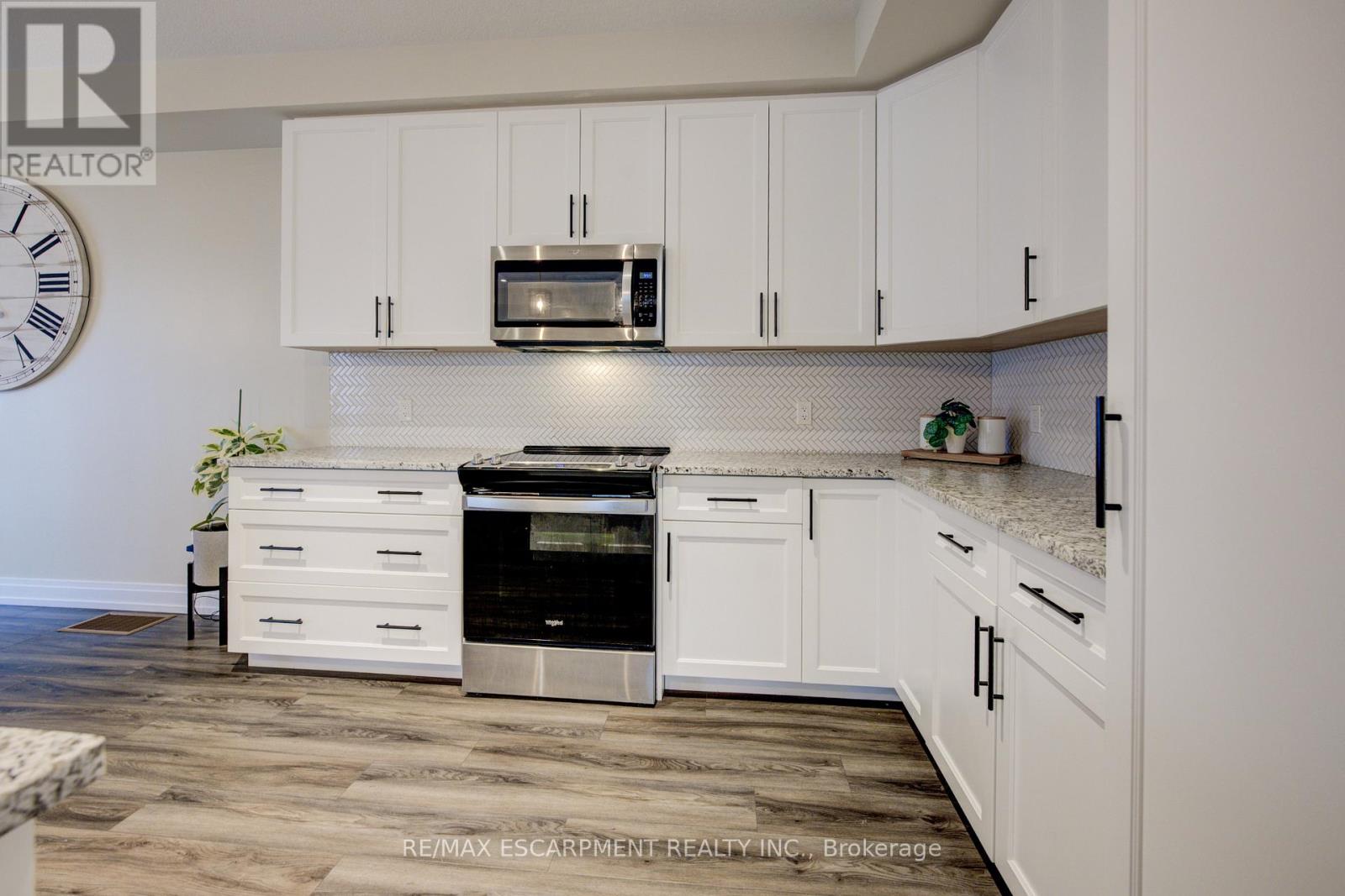 50 Kenesky Drive, Hamilton, Ontario  L8B 1Y2 - Photo 21 - X12471903