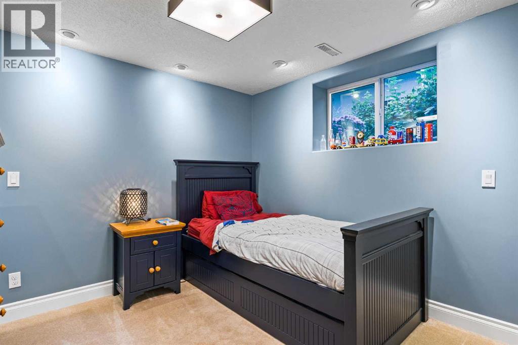 15 Wilshire Place Sw, Calgary, Alberta  T3C 3B9 - Photo 28 - A2248659