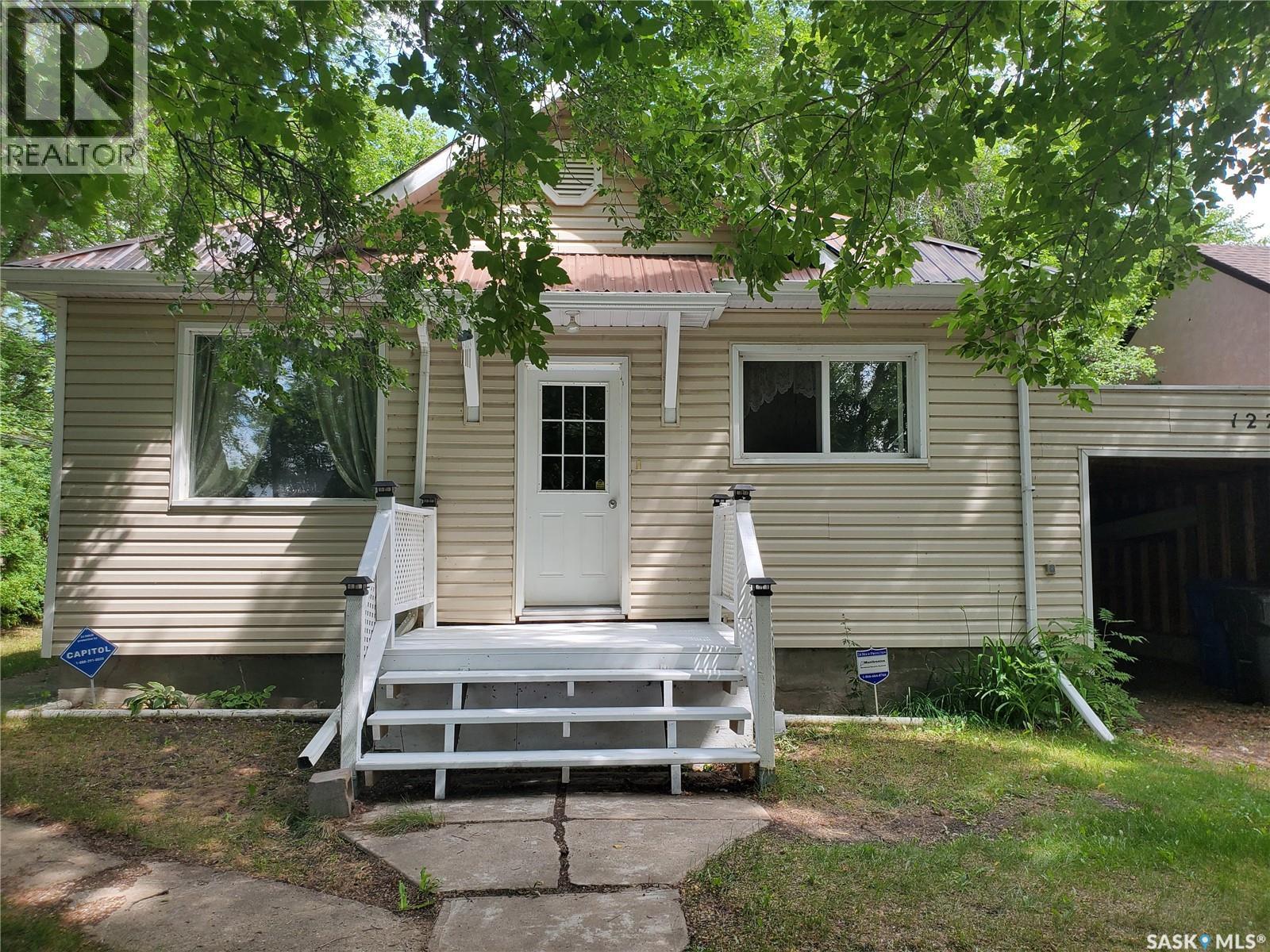 122 WALL AVENUE, Kamsack, Saskatchewan