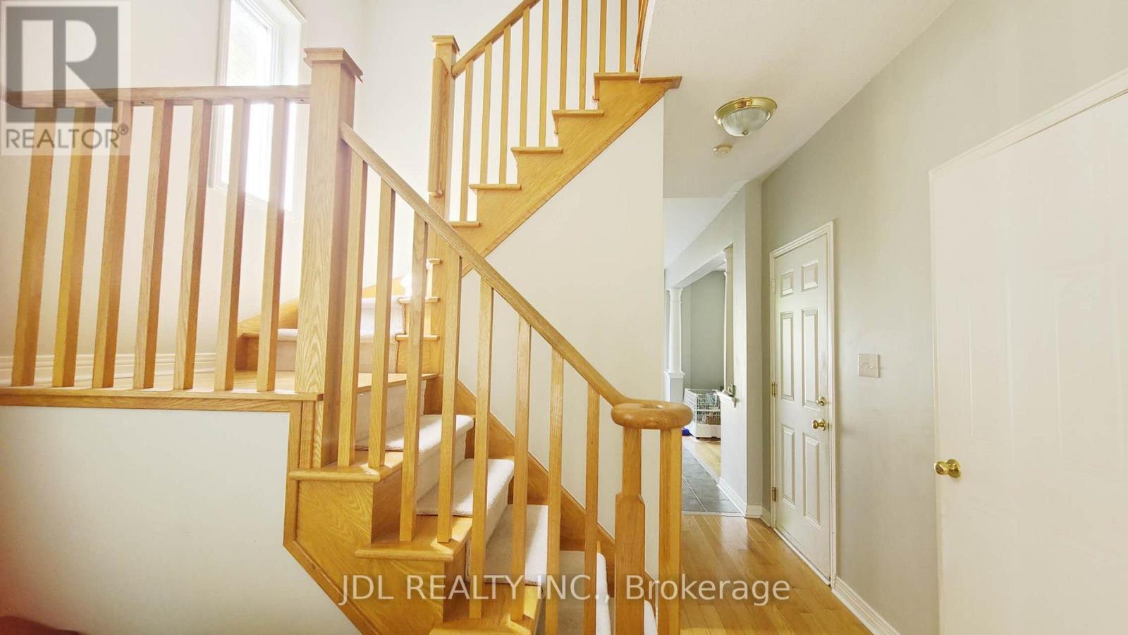 54 Joseph Glover Avenue, Markham, Ontario  L6C 3G5 - Photo 14 - N12455706