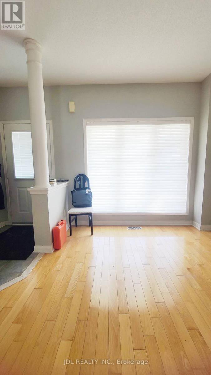 54 Joseph Glover Avenue, Markham, Ontario  L6C 3G5 - Photo 9 - N12455706