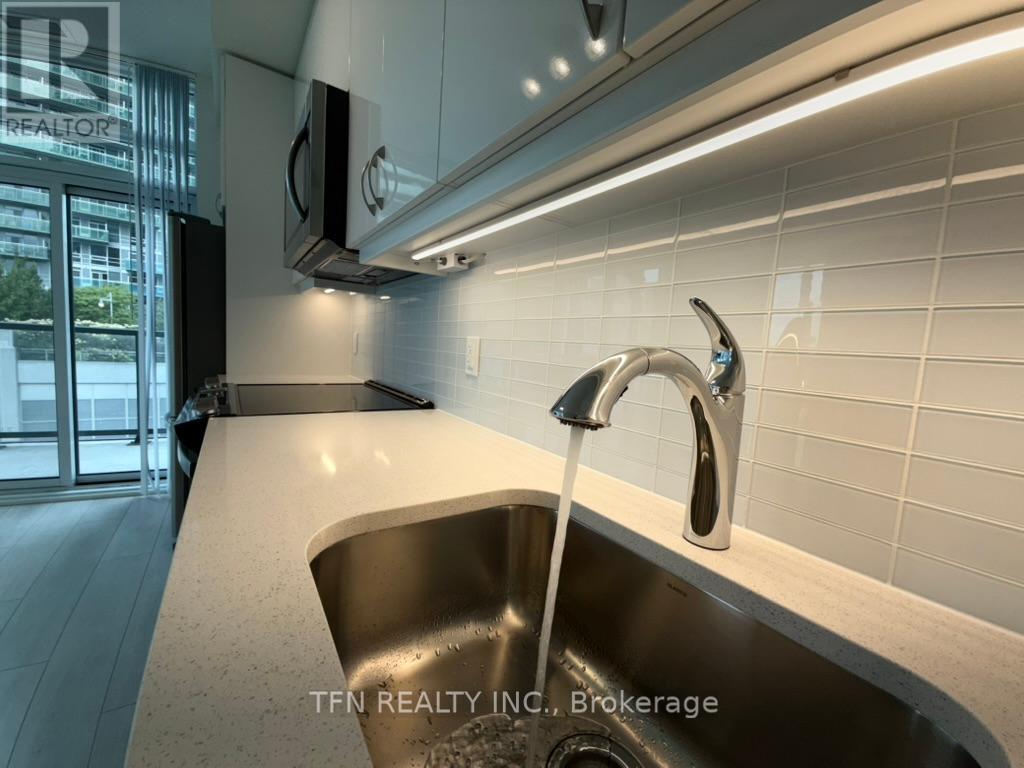 411 - 38 Annie Craig Drive, Toronto, Ontario  M8V 0G9 - Photo 13 - W12428134
