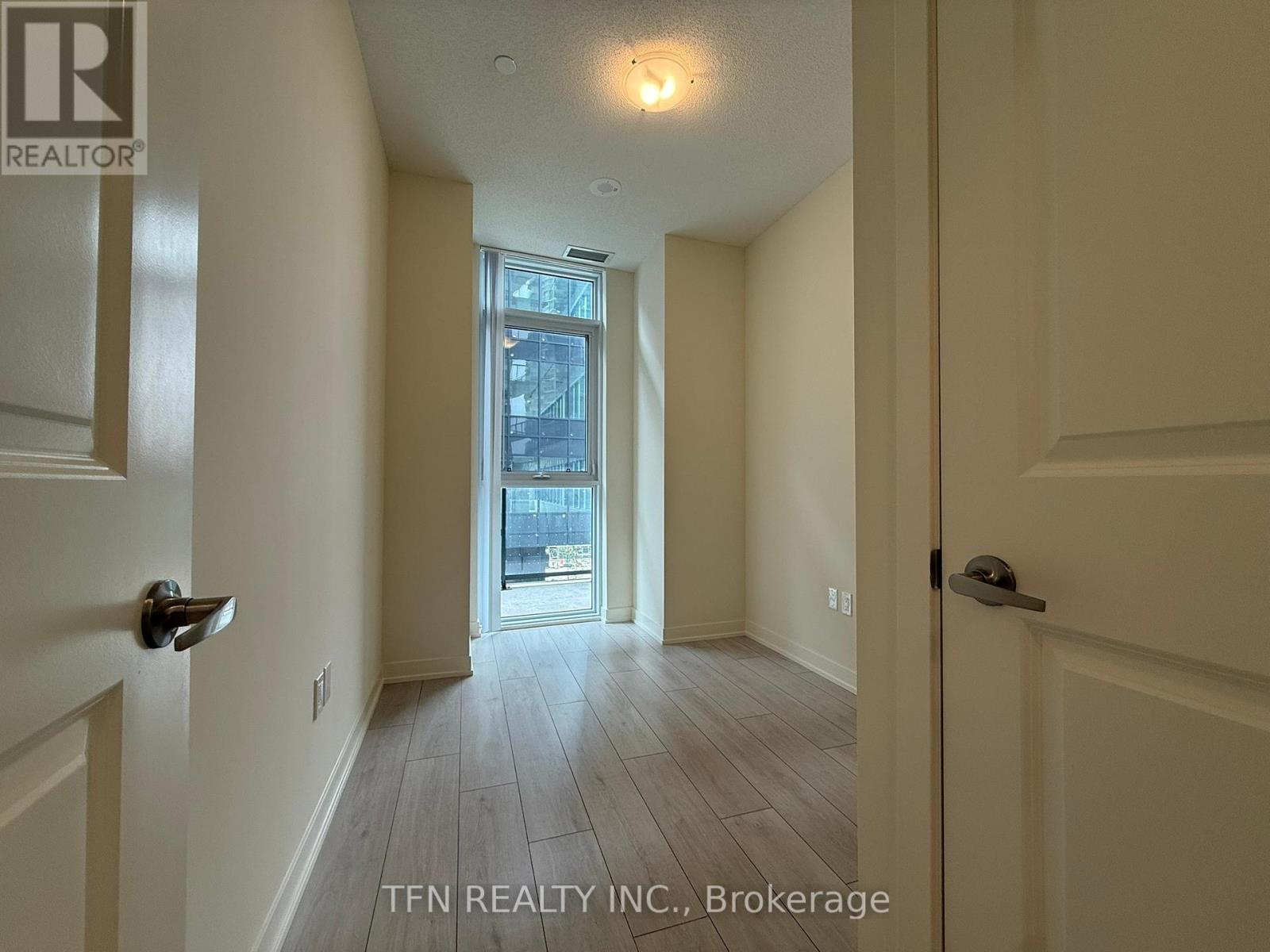 411 - 38 Annie Craig Drive, Toronto, Ontario  M8V 0G9 - Photo 15 - W12428134