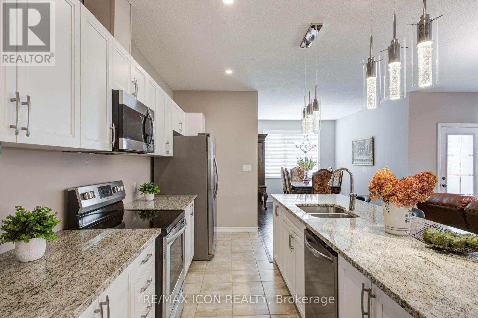 308 Fairway Road, Woodstock, Ontario  N4T 0A4 - Photo 15 - X12471755