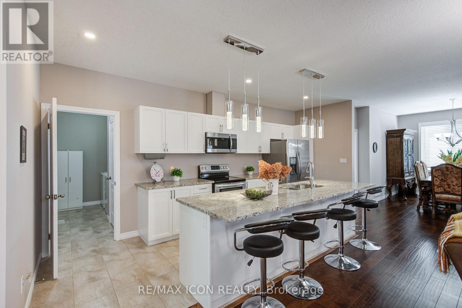 308 Fairway Road, Woodstock, Ontario  N4T 0A4 - Photo 12 - X12471755