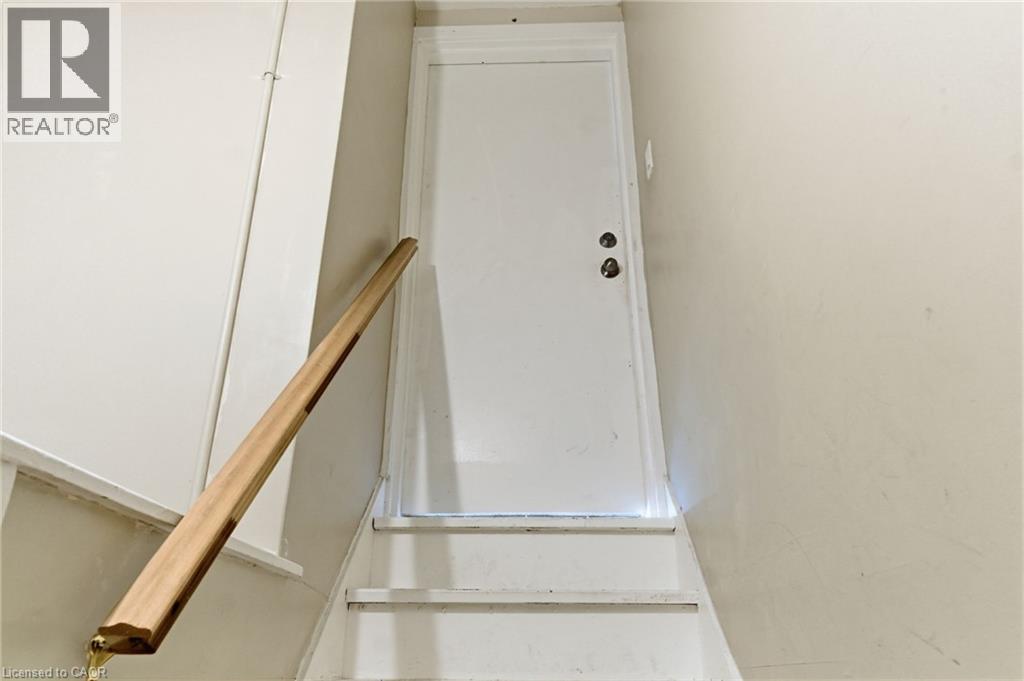 180 Ontario Street, St. Catharines, Ontario  L2R 5K9 - Photo 3 - 40780586