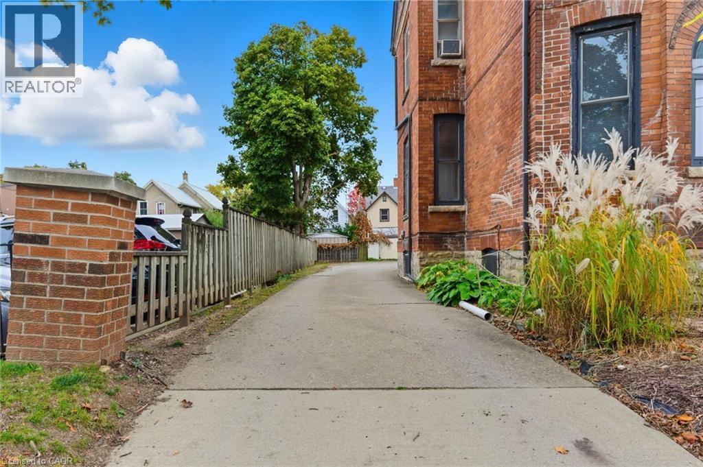 180 Ontario Street, St. Catharines, Ontario  L2R 5K9 - Photo 43 - 40780586