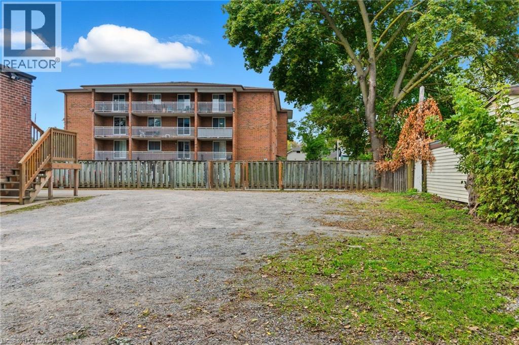 180 Ontario Street, St. Catharines, Ontario  L2R 5K9 - Photo 45 - 40780586
