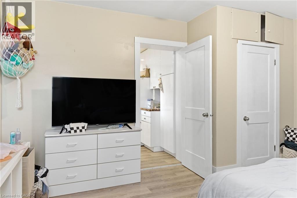180 Ontario Street, St. Catharines, Ontario  L2R 5K9 - Photo 7 - 40780586