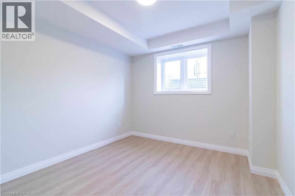 410 Northfield Drive W Unit# E8, Waterloo, Ontario  N2L 0A6 - Photo 17 - 40780482
