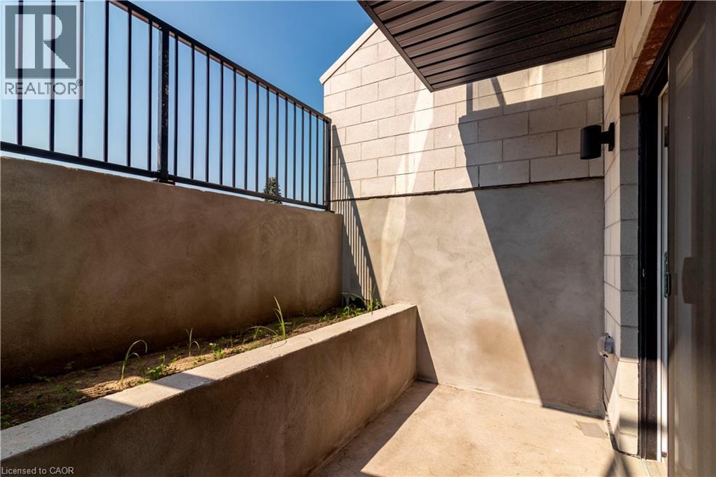 410 Northfield Drive W Unit# E8, Waterloo, Ontario  N2L 0A6 - Photo 25 - 40780482