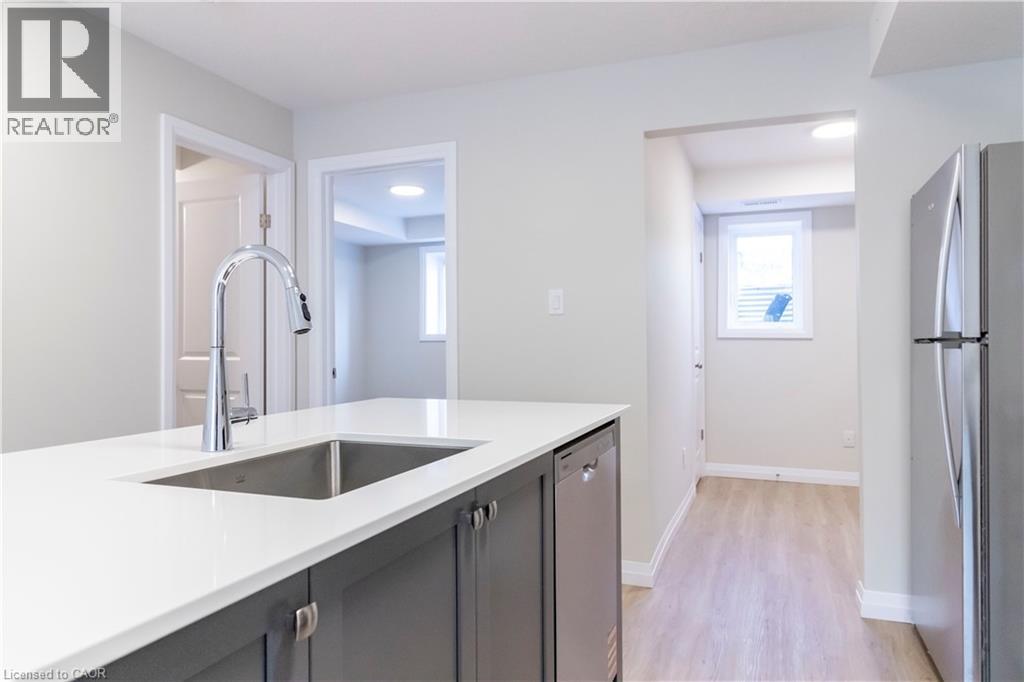 410 Northfield Drive W Unit# E8, Waterloo, Ontario  N2L 0A6 - Photo 6 - 40780482