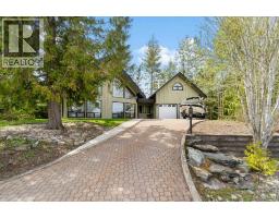 2592 Alpen Paradies Road Unit# 28, blind bay, British Columbia