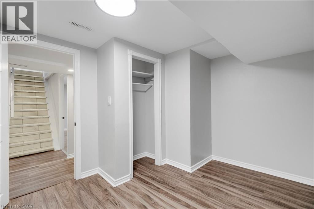 20 West 4th Street, Hamilton, Ontario  L9C 3M3 - Photo 28 - 40779241