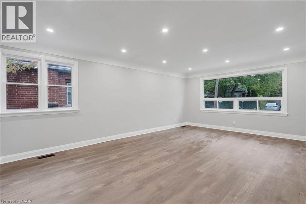 20 West 4th Street, Hamilton, Ontario  L9C 3M3 - Photo 7 - 40779241