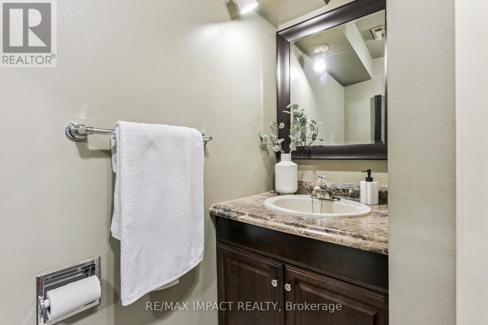 145 Hialeah Crescent, Whitby, Ontario  L1N 6V8 - Photo 17 - E12472078