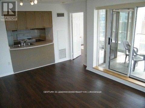 1905 - 909 Bay Street, Toronto, Ontario  M5S 3G2 - Photo 8 - C12471952