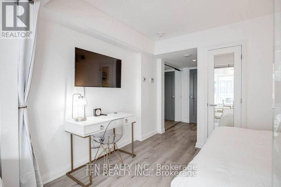 2910 - 155 YORKVILLE AVENUE, Toronto, Ontario