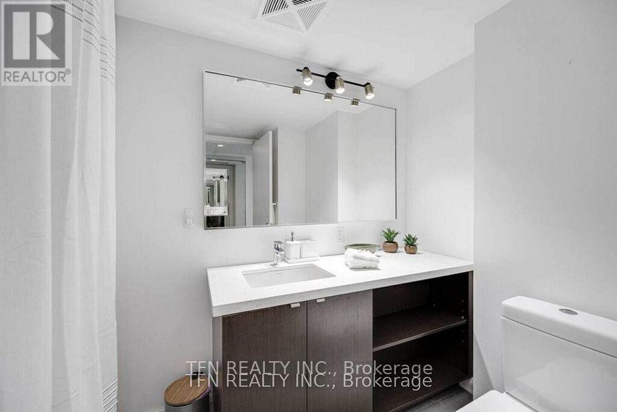 2910 - 155 Yorkville Avenue, Toronto, Ontario  M5R 0B4 - Photo 15 - C12471974
