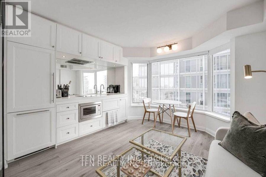 2910 - 155 Yorkville Avenue, Toronto, Ontario  M5R 0B4 - Photo 2 - C12471974