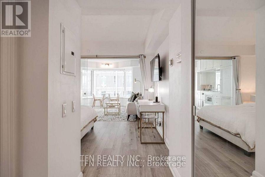 2910 - 155 Yorkville Avenue, Toronto, Ontario  M5R 0B4 - Photo 5 - C12471974