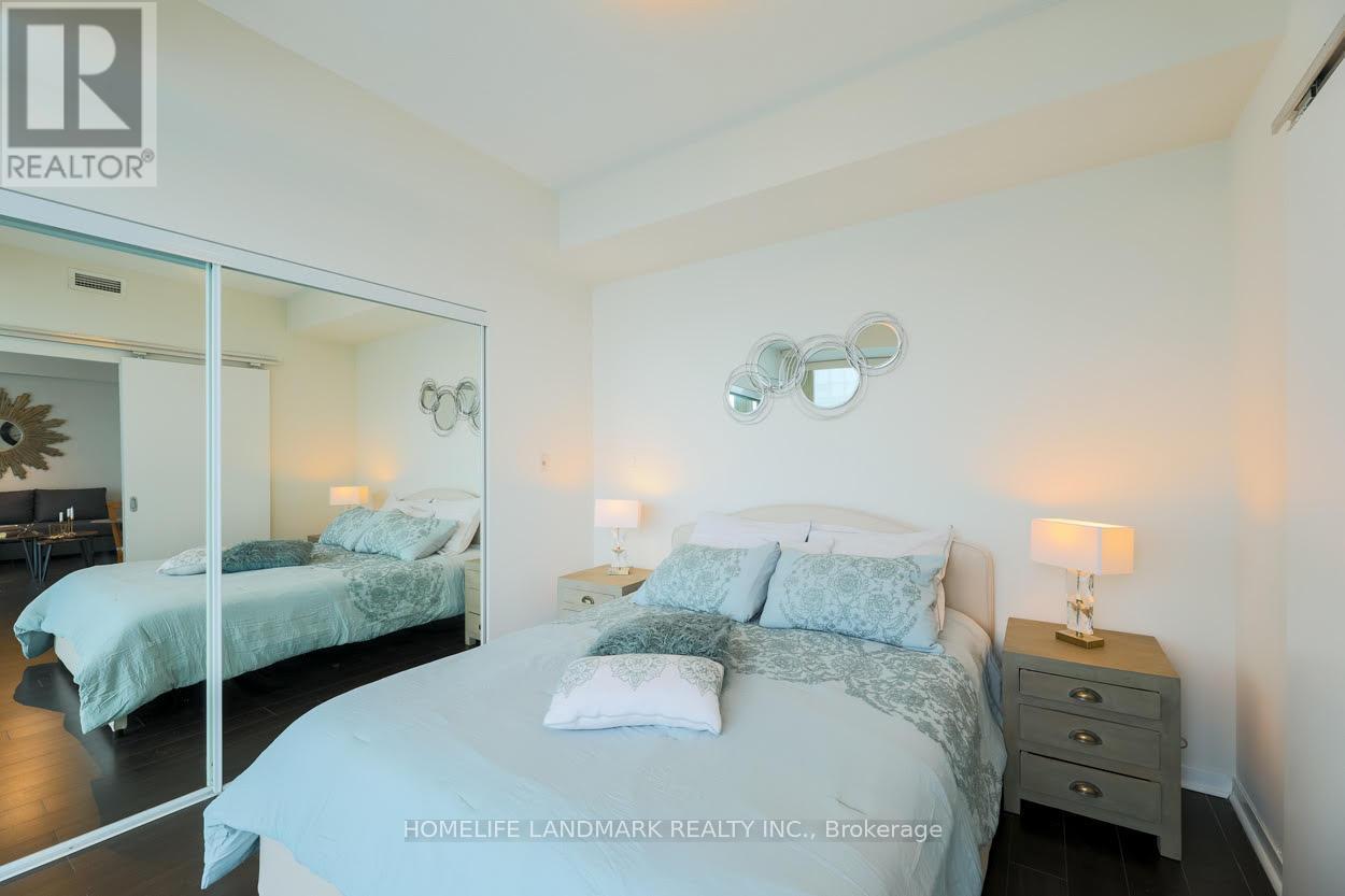 4003 - 55 Bremner Boulevard, Toronto, Ontario  M5J 0A6 - Photo 9 - C12471991