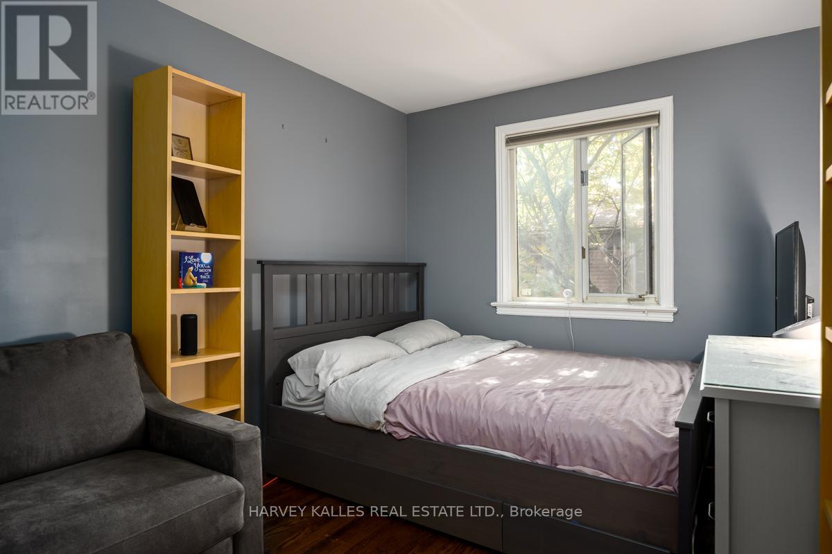 109 Frontenac Avenue, Toronto, Ontario  M5N 1Z8 - Photo 21 - C12471992