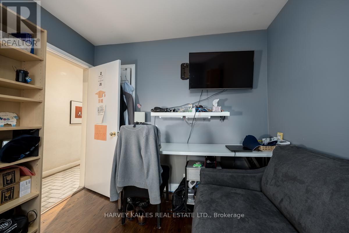 109 Frontenac Avenue, Toronto, Ontario  M5N 1Z8 - Photo 22 - C12471992
