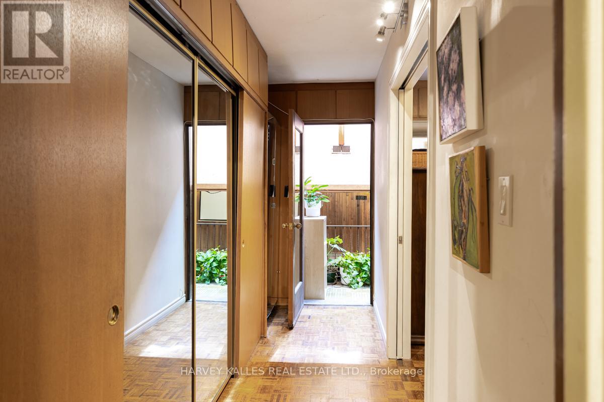 109 Frontenac Avenue, Toronto, Ontario  M5N 1Z8 - Photo 24 - C12471992