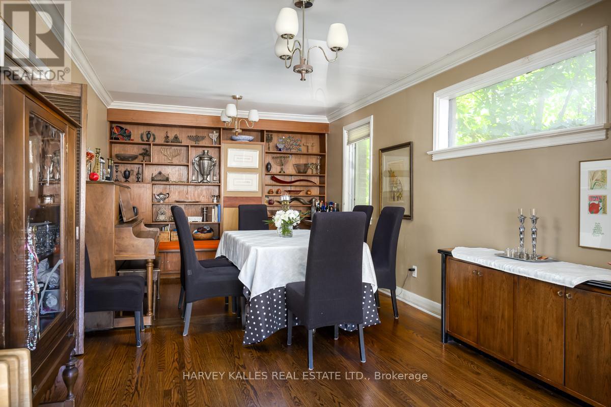 109 Frontenac Avenue, Toronto, Ontario  M5N 1Z8 - Photo 9 - C12471992
