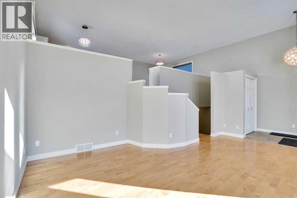 307 Arbour Grove Close Nw, Calgary, Alberta  T3G 4J3 - Photo 5 - A2257219