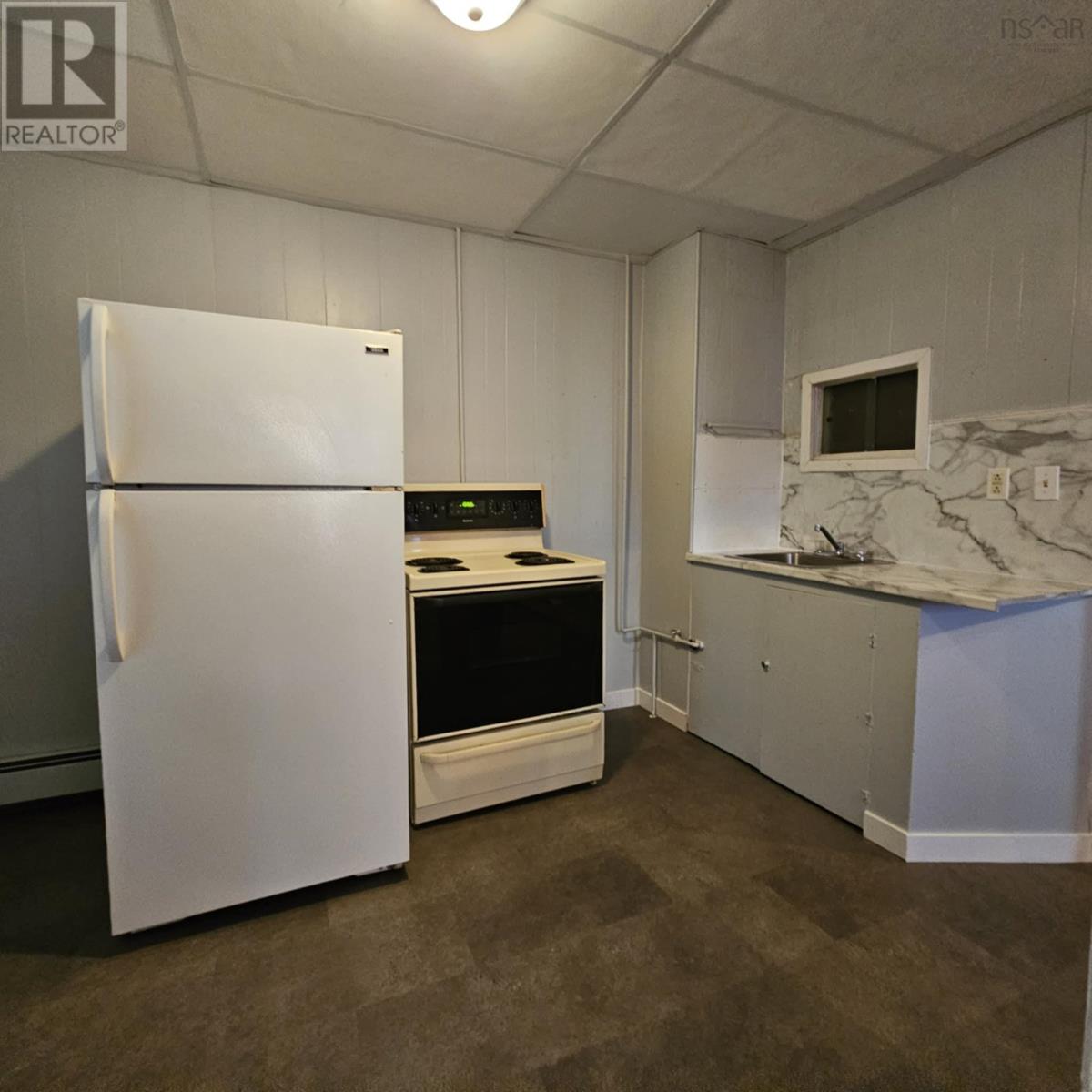 24- 26 Glebe Street, Sydney, Nova Scotia  B1P 1S2 - Photo 8 - 202515195