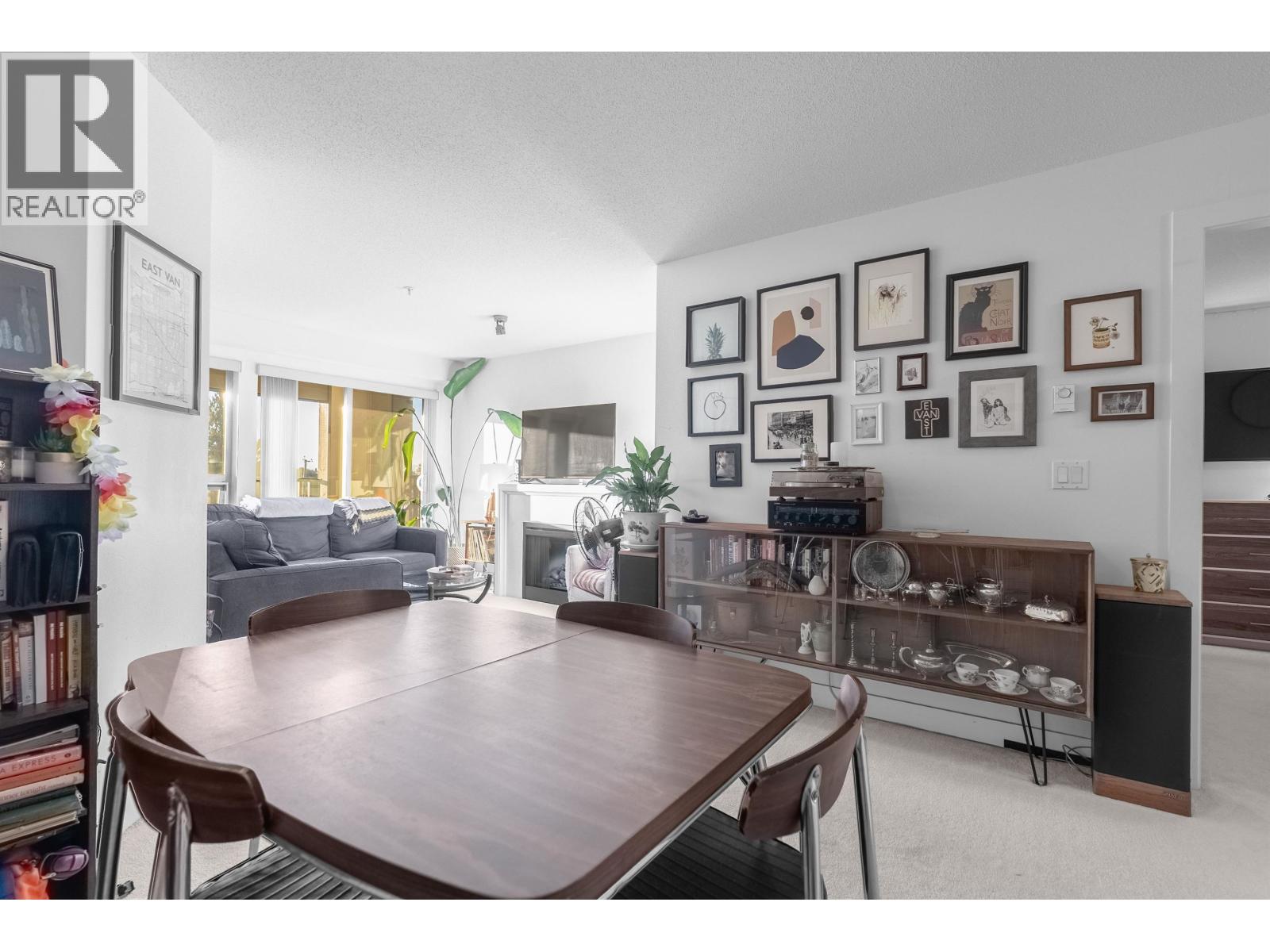 305 4550 Fraser Street, Vancouver, British Columbia  V5V 4G8 - Photo 3 - R3059917