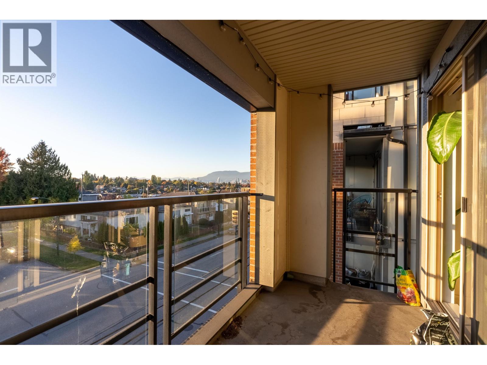 305 4550 Fraser Street, Vancouver, British Columbia  V5V 4G8 - Photo 17 - R3059917