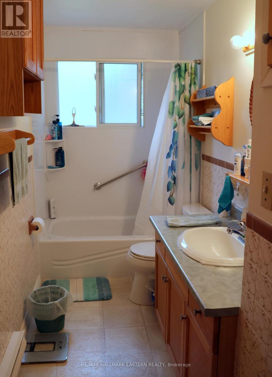 824 Sidney Drive Se, Selwyn, Ontario  K0L 1T0 - Photo 14 - X12472027