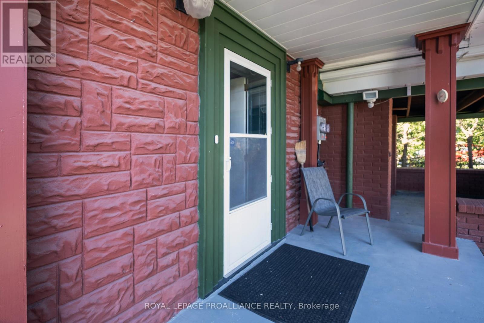 185 Wallace Street, Trent Hills (Campbellford), Ontario  K0L 1L0 - Photo 5 - X12472101