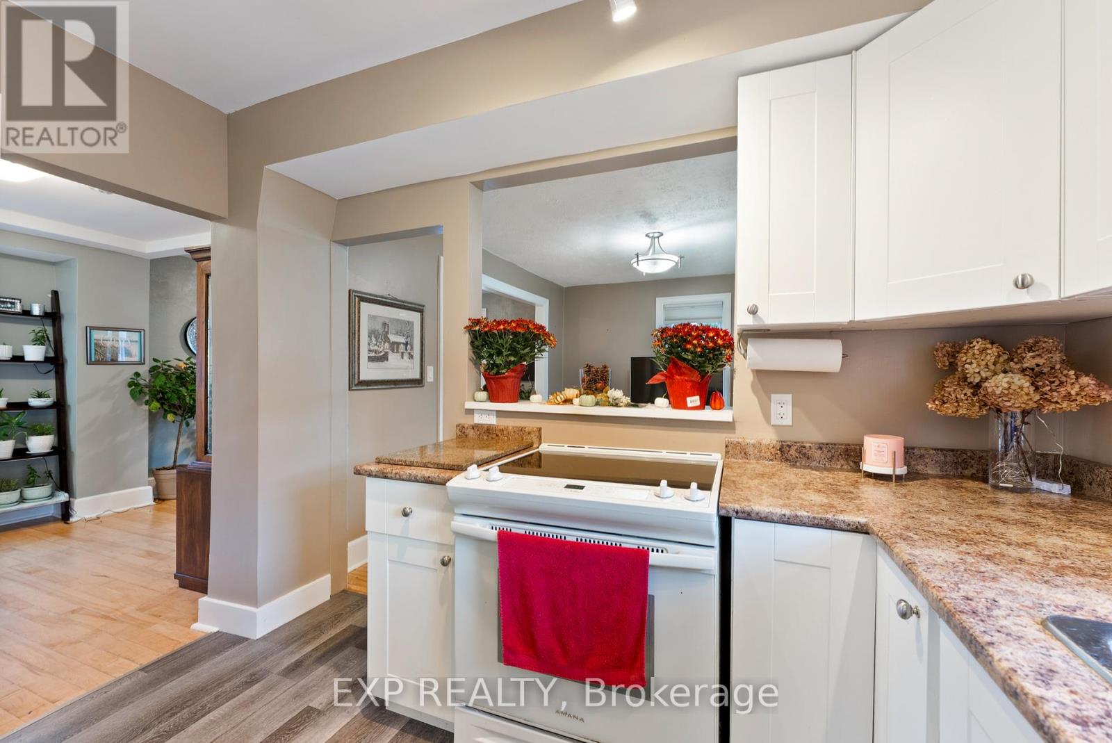 79 Purdy Street, Belleville, Ontario  K8P 1Z2 - Photo 12 - X12472129