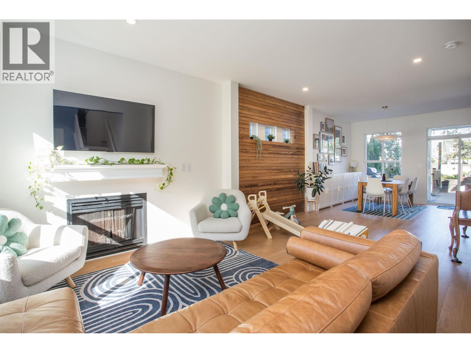 183 Star Crescent, New Westminster, British Columbia  V3M 6X6 - Photo 5 - R3058669