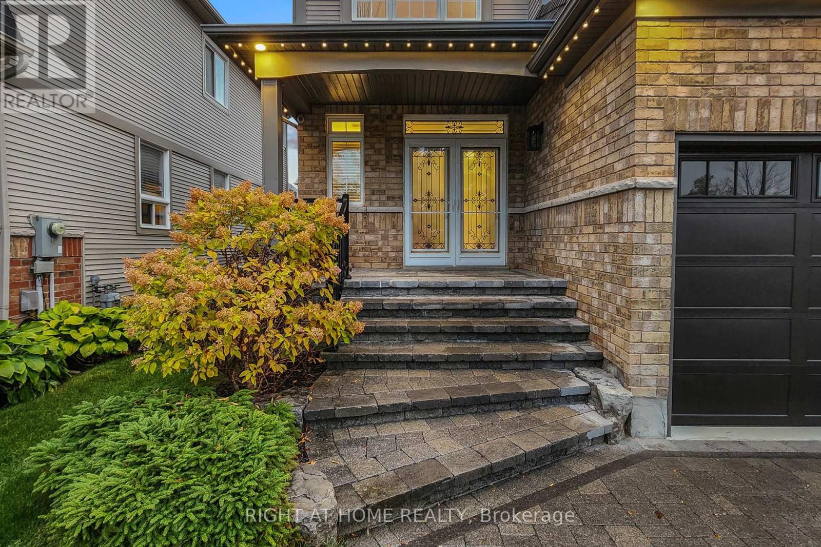 186 Bons Avenue, Clarington, Ontario  L1C 0H8 - Photo 3 - E12471990