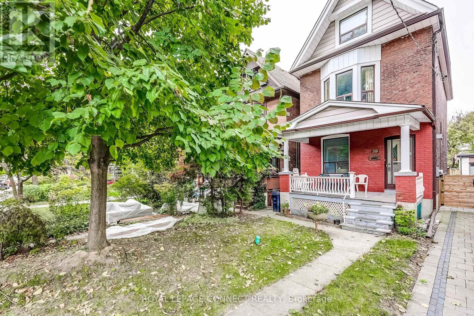 38 Woodycrest Avenue, Toronto (Danforth), Ontario  M4J 3A7 - Photo 1 - E12471993