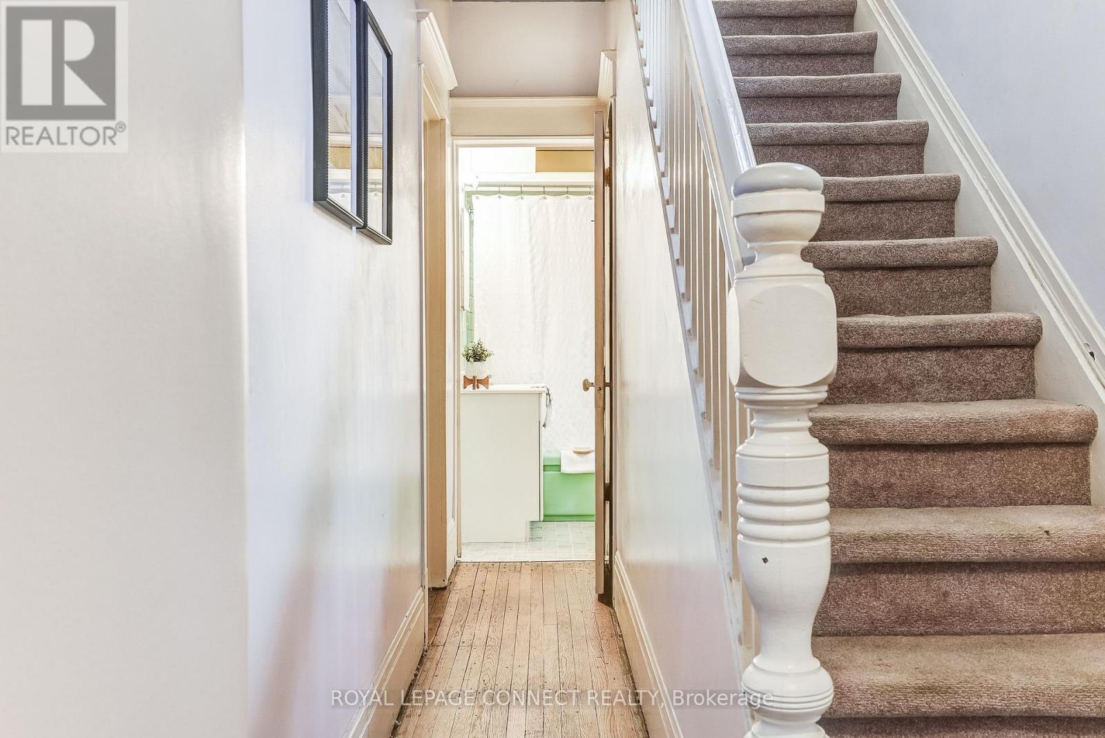 38 Woodycrest Avenue, Toronto (Danforth), Ontario  M4J 3A7 - Photo 10 - E12471993