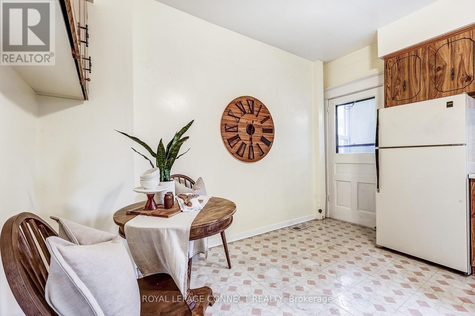 38 Woodycrest Avenue, Toronto (Danforth), Ontario  M4J 3A7 - Photo 7 - E12471993