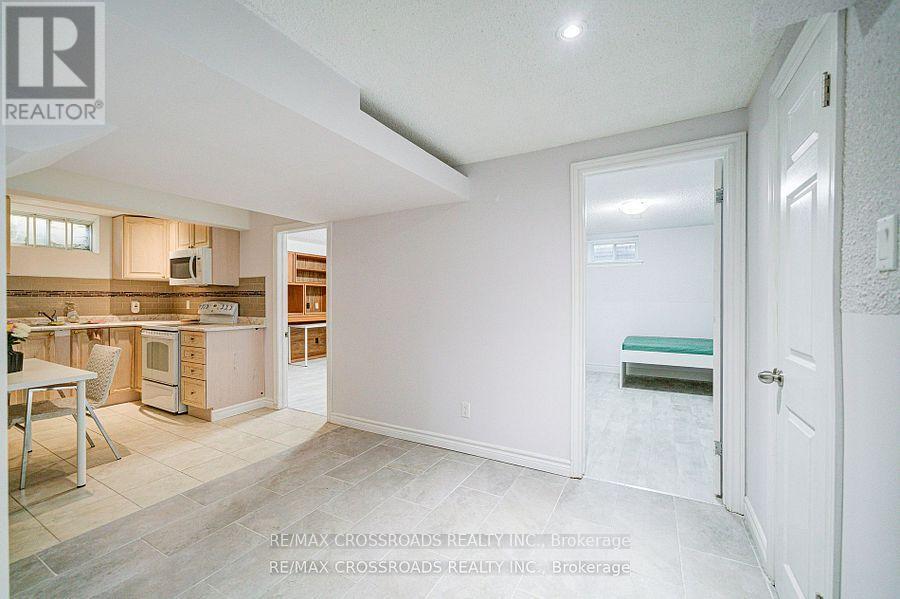 41 Huntsmill Boulevard, Toronto, Ontario  M1W 2Z8 - Photo 15 - E12471995