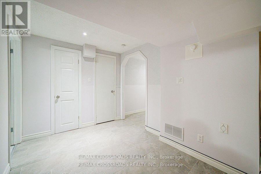 41 Huntsmill Boulevard, Toronto, Ontario  M1W 2Z8 - Photo 19 - E12471995
